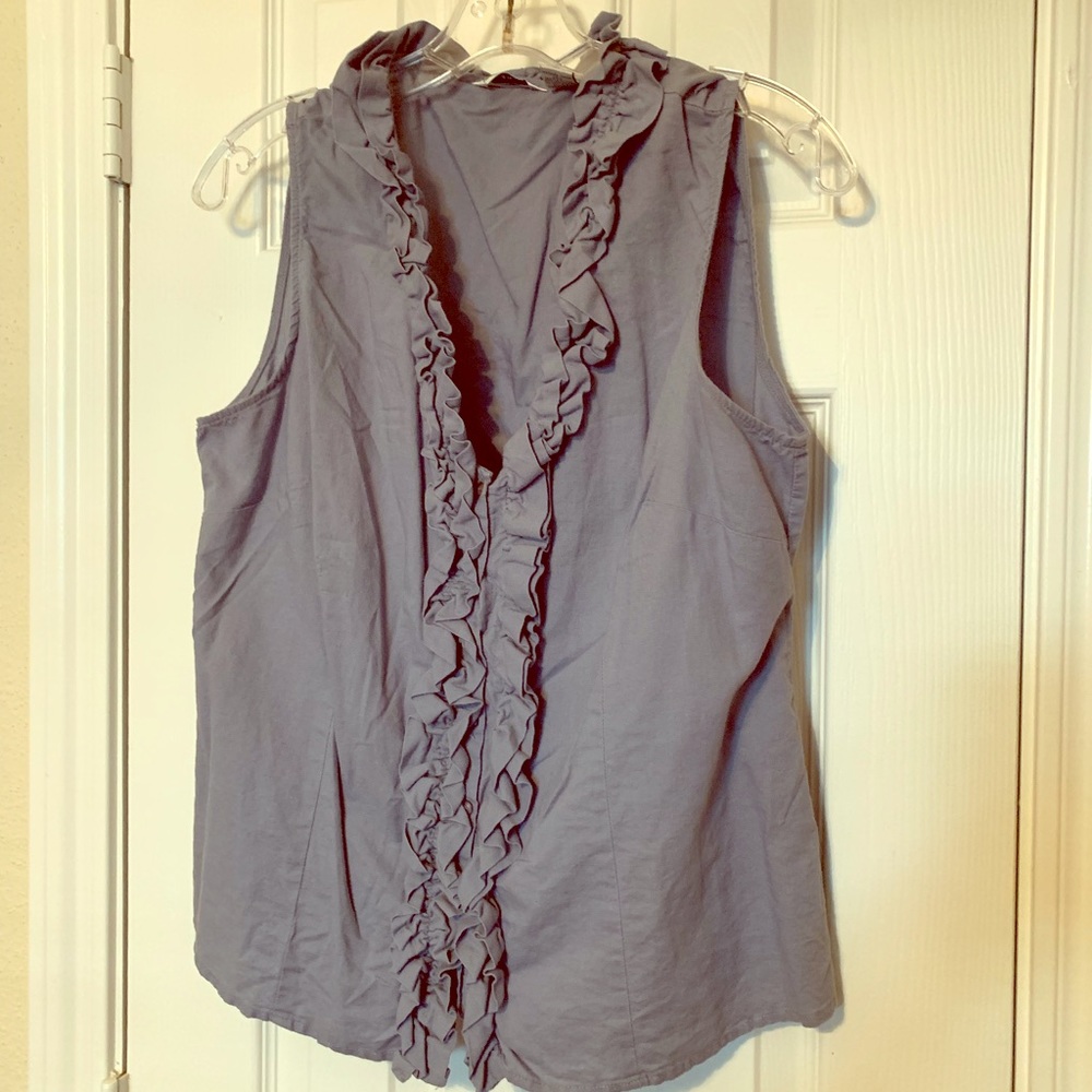 Sleeveless blue top